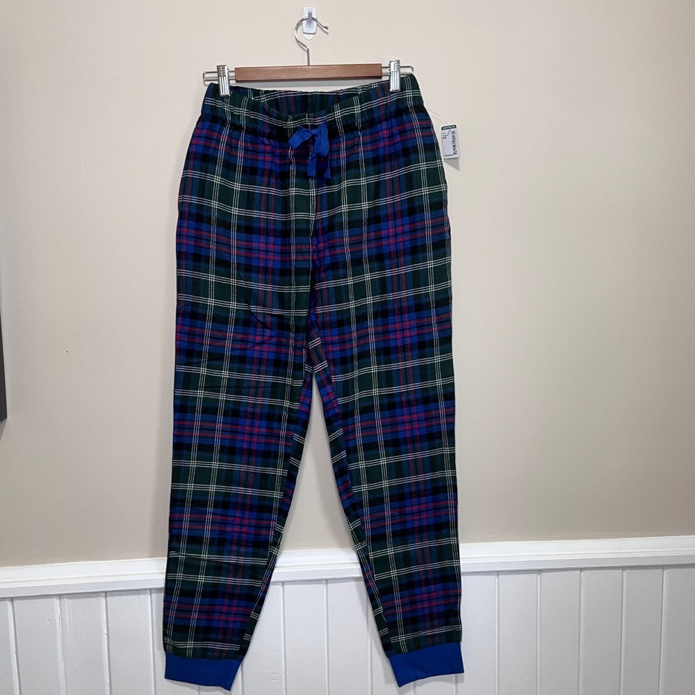NWT women’s plaid pyjamas